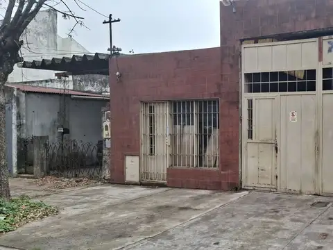 Galpon en Venta en Lanús Oeste, USD 95.000