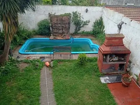 Depto Tipo Casa 6 ambientes con 5 baños