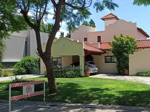 Casa en Venta en Ayres Del Sur, USD 650.000