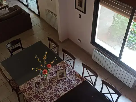 Casa en Venta con 6 cocheras
