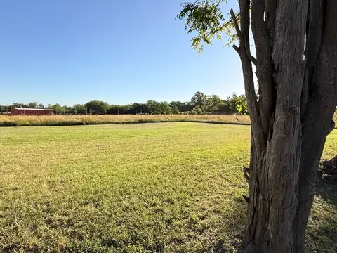 Terreno en Venta 30  mts Fondo