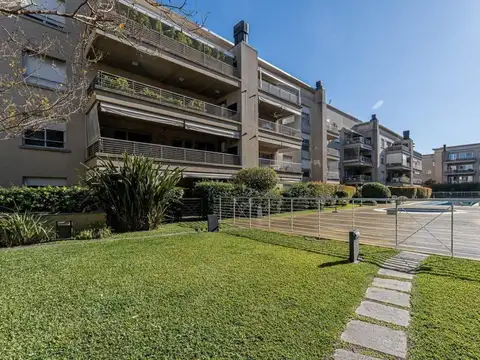 Nicolás Avellaneda 1500