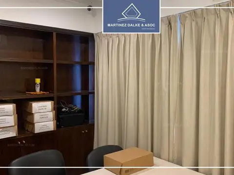 OFICINA calle Sucre - 4 Privados - 70m2