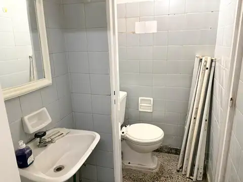 Local en Alquiler en Flores Norte, $ 850.000