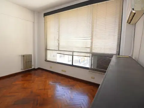 Santiago Del Estero 300, Piso 5
