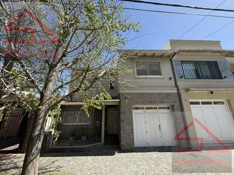 Chalet en Venta 4 amb. - c/piscina - Ramos Mejia