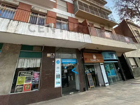 Venta departamento 4 Amb disposición frente, en pleno centro de San Miguel