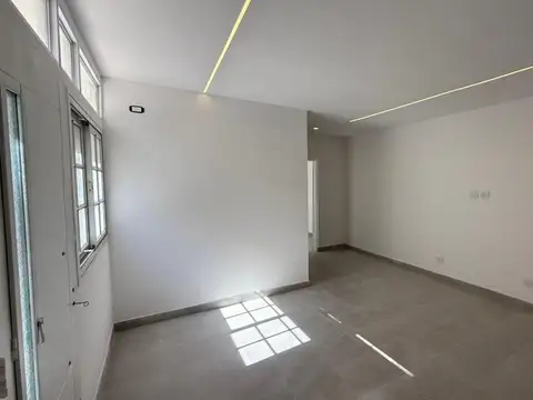 Depto Tipo Casa 2 ambientes con 1 baño