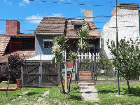 CASA EN VENTA EN CHASCOMUS cerca laguna