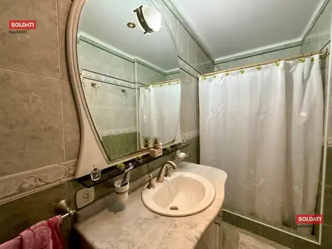 Casa 5 ambientes con 6 baños