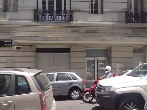 Local en Alquiler 80 años