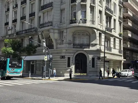 Local en Alquiler 80 años