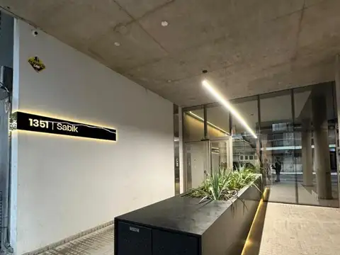 9 De Julio 1300