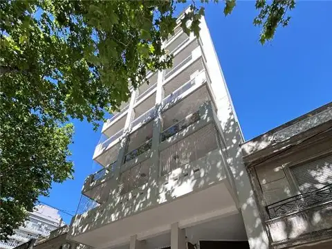 Avenida De Los Incas 5200, Piso 1