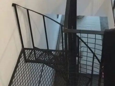 Depto Tipo Casa en Venta con 1 cochera