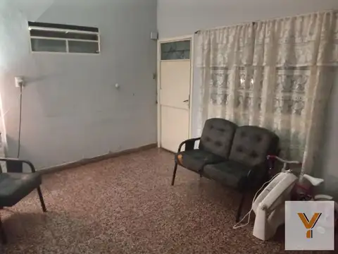 Depto Tipo Casa en Venta en Lanus Oeste, USD 100.000