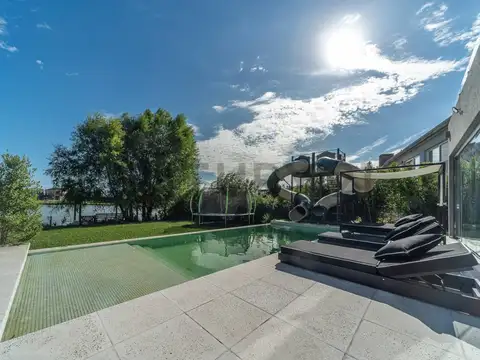Libertad 300, Piso 0