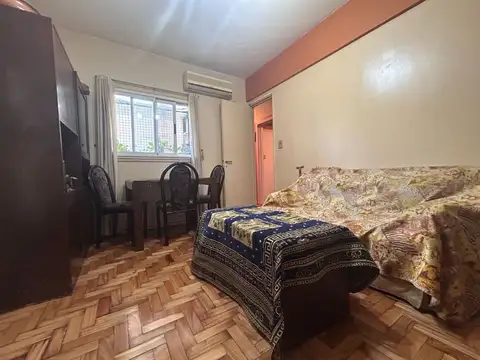 Teniente General Eustaquio Frías 500