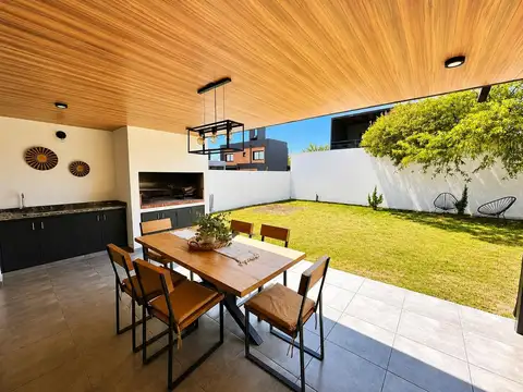 Casa en Venta en Cordoba, USD 249.900