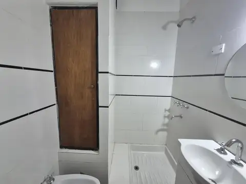 Departamento 2do piso de escalera en zona sur