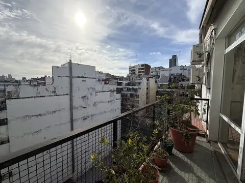 3 ambientes al contrafrente con balcon