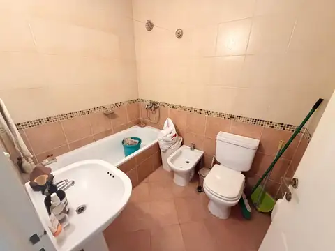 Depto Tipo Casa 4 ambientes con 3 baños