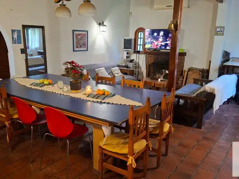 Casa Quinta en Venta – Barrio Río Alegre, Mariano Acosta