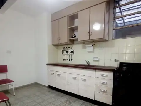 Departamento en Alquiler en Abasto, $ 450.000