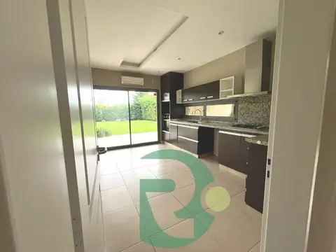 Casa en Alquiler 10 años