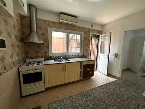 Depto Tipo Casa en Venta en Martínez, USD 245.000