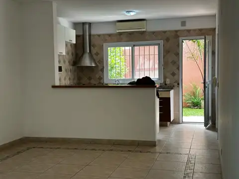 Depto Tipo Casa en Venta de 3 dormitorios