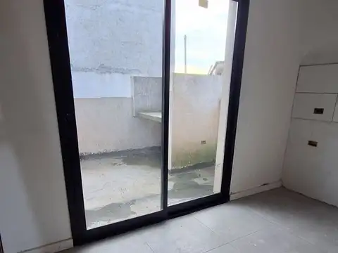 Depto Tipo Casa 2 ambientes con 1 baño
