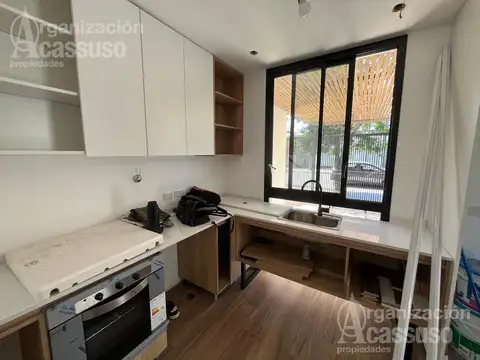 Depto Tipo Casa en Venta con 2 cocheras