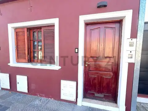Francia 200, Piso 0