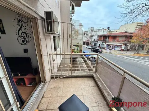 Departamento 2 ambientes con balcón