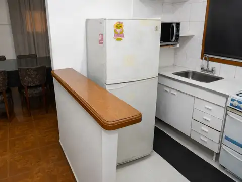 Casa 3 ambientes con 2 baños