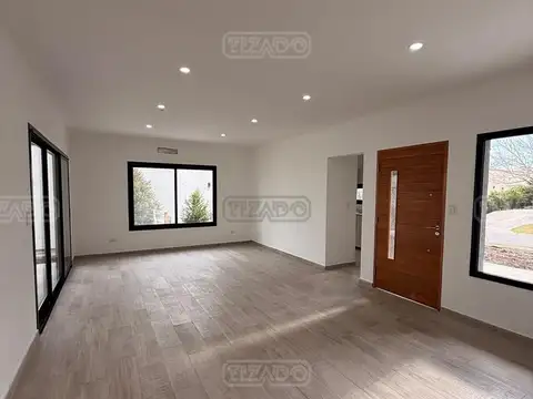 Casa en Venta en Pilar del Este - San Ramon, USD 160.000