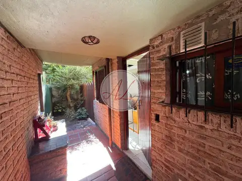 De La Merluza 1100, Piso 0