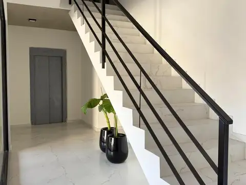 Departamento 56 ambientes con 11 baños