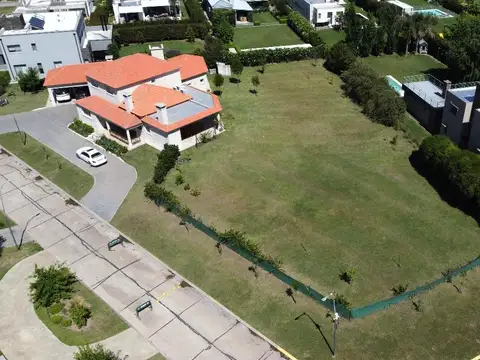 Terreno en Venta en San Sebastian, USD 300.000