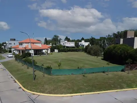 Terreno en Venta de 1212,0 m2