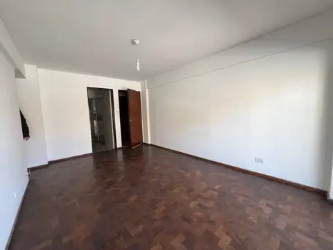 Nicolás Avellaneda 200