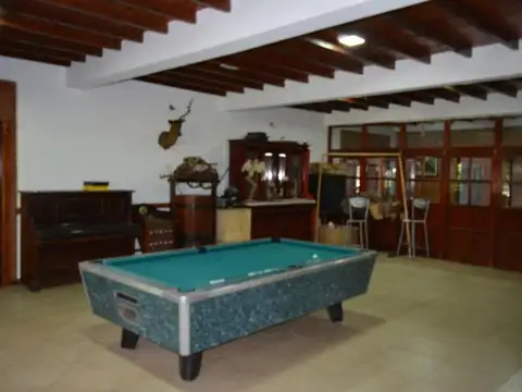 Local en Venta en Guernica, USD 1.100.000