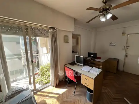 AV. AVELLANEDA AL 1800 - 33 M2 BALCON V/PANORAMICA T/SOL T/EXTERNO APTO PROFESIONAL