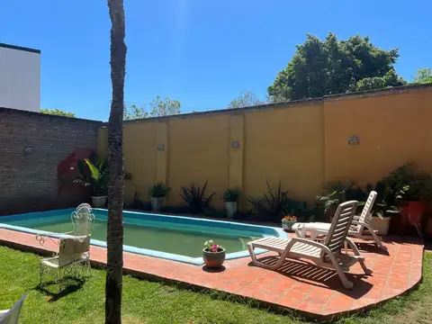 Espectacular casa virasoro 1500