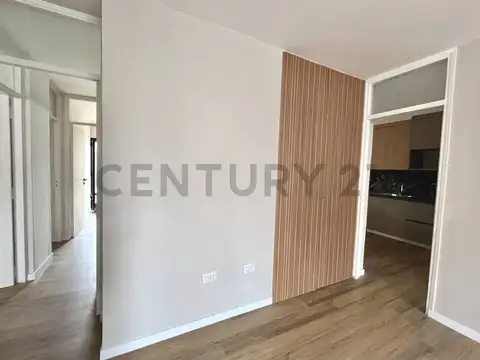 Casa 6 ambientes con 2 baños
