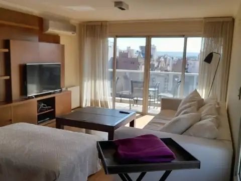 Departamento 4 ambientes con 5 baños