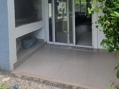 Casa 2 ambientes con 1 baño