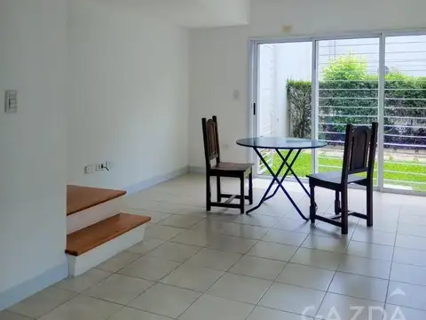 Casa en Alquiler en Adrogue, $ 950.000