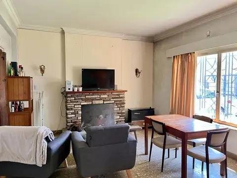 Casa en Venta en Castelar, USD 260.000